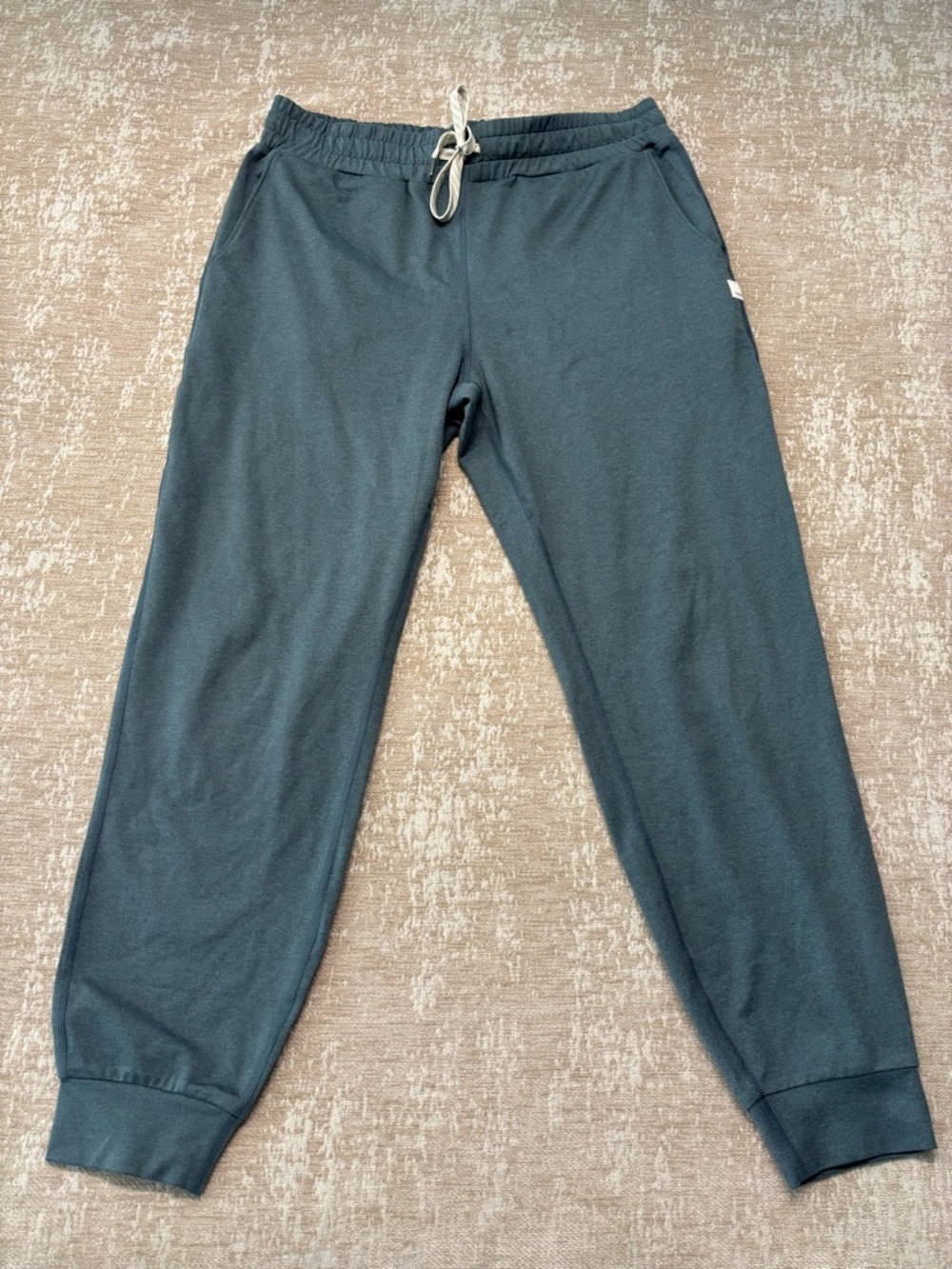 Vuori Performance Joggers Small Blue Gray DreamKnit Soft Stretch EUC - Picture 6 of 13